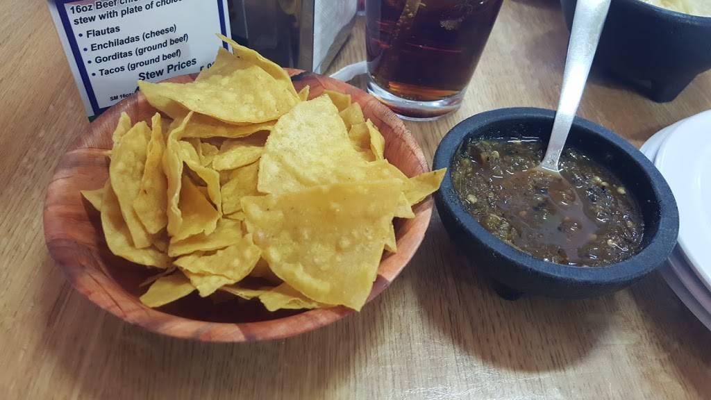 El Crucero | restaurant | 9901 Alameda Ave, El Paso, TX 79927, USA | 9158582376 OR +1 915-858-2376