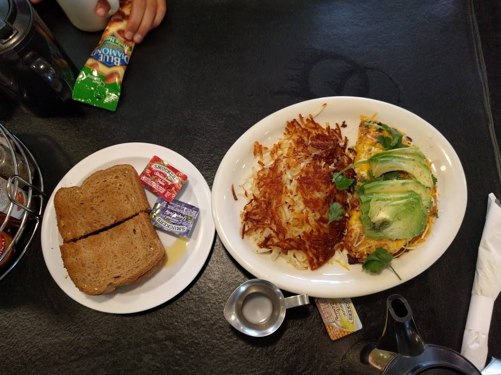 BLTs Restaurant | restaurant | 41799 Big Bear Blvd, Big Bear Lake, CA 92315, USA | 9098666659 OR +1 909-866-6659