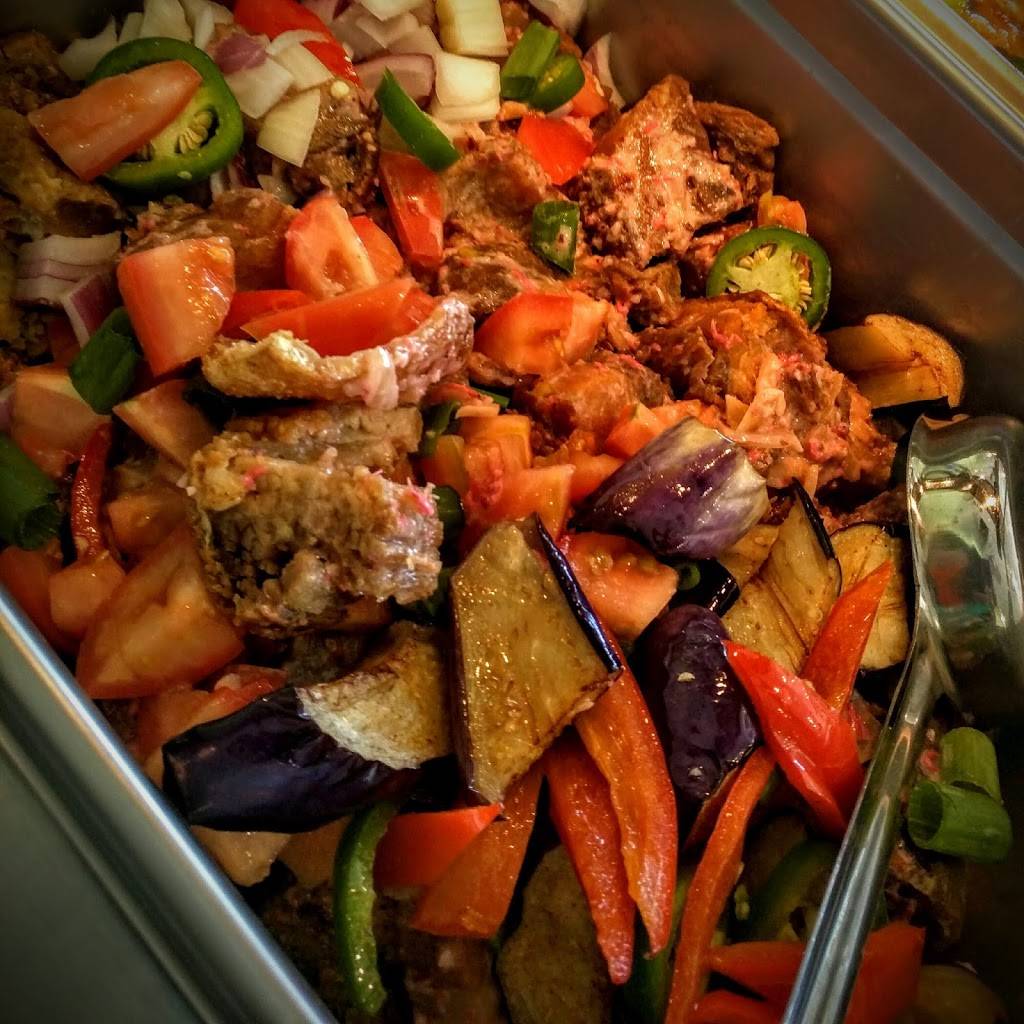 Mama Cinias Rice & Noodles | restaurant | 9178 Mira Mesa Blvd, San Diego, CA 92126, USA | 8588605125 OR +1 858-860-5125