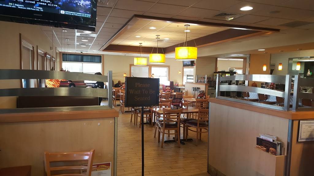 Dennys | restaurant | 815 US-24, Gilman, IL 60938, USA | 8152654053 OR +1 815-265-4053