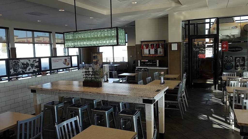 Chick-fil-A | restaurant | 1770 S Robert St, West St Paul, MN 55118, USA | 6514572991 OR +1 651-457-2991