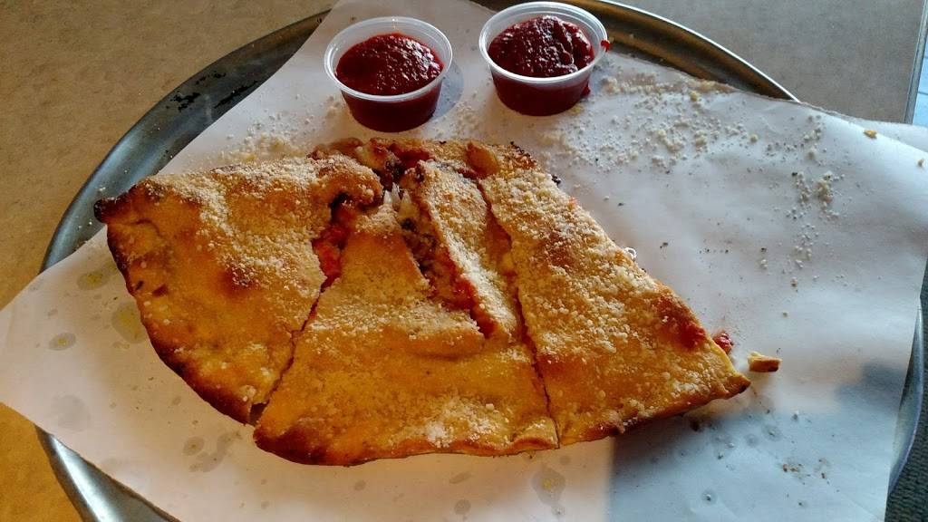 Pizza Oven | restaurant | 5417 Monona Dr, Monona, WI 53716, USA | 6082228722 OR +1 608-222-8722