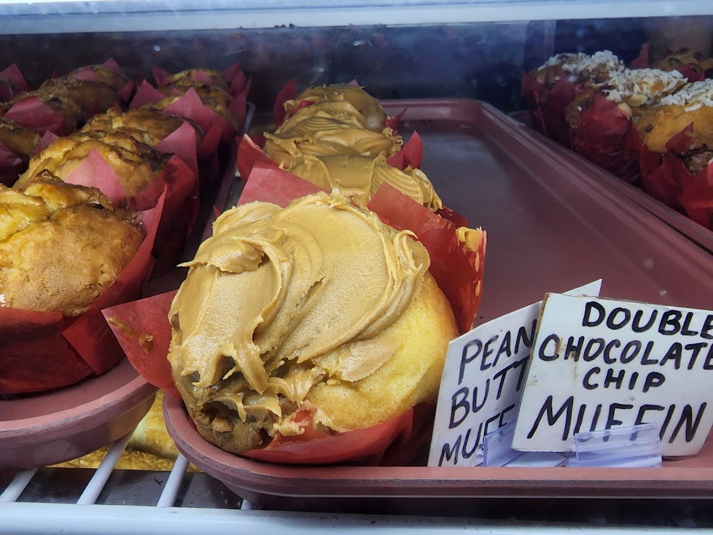 Muffins And Scones | bakery | 40126 North Carolina Hwy 12, Avon, NC 27915, USA | 2529865109 OR +1 252-986-5109