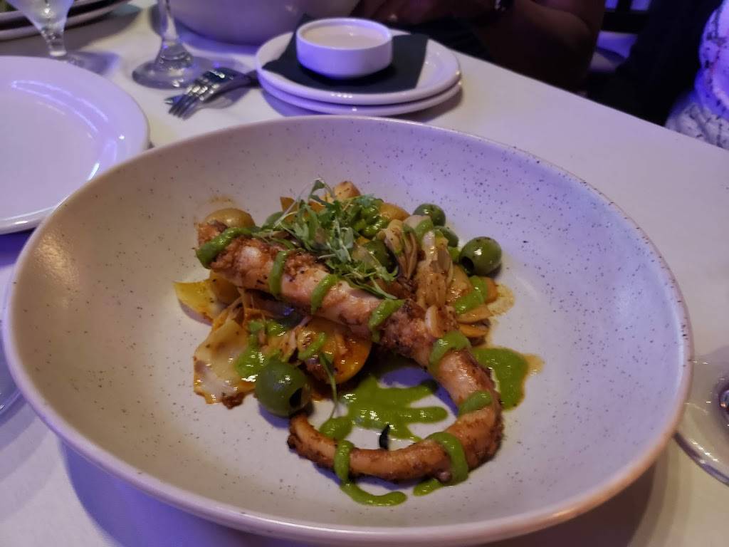 The Venu Restaurant and Bar | restaurant | 8794 W Boynton Beach Blvd #101, Boynton Beach, FL 33472, USA | 5612000222 OR +1 561-200-0222