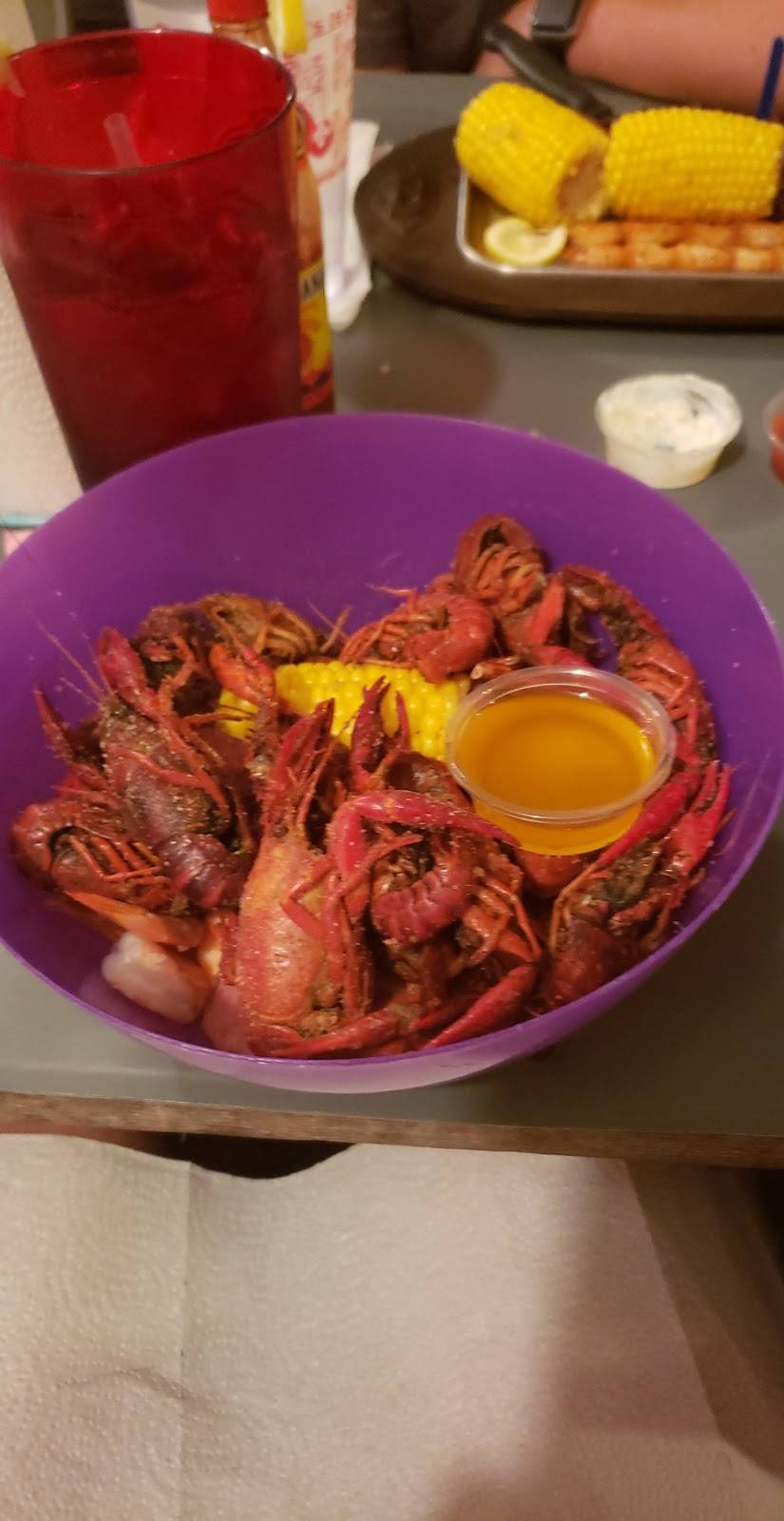 Crawmamas | restaurant | 5002 Webb Villa, Guntersville, AL 35976, USA | 2565820484 OR +1 256-582-0484