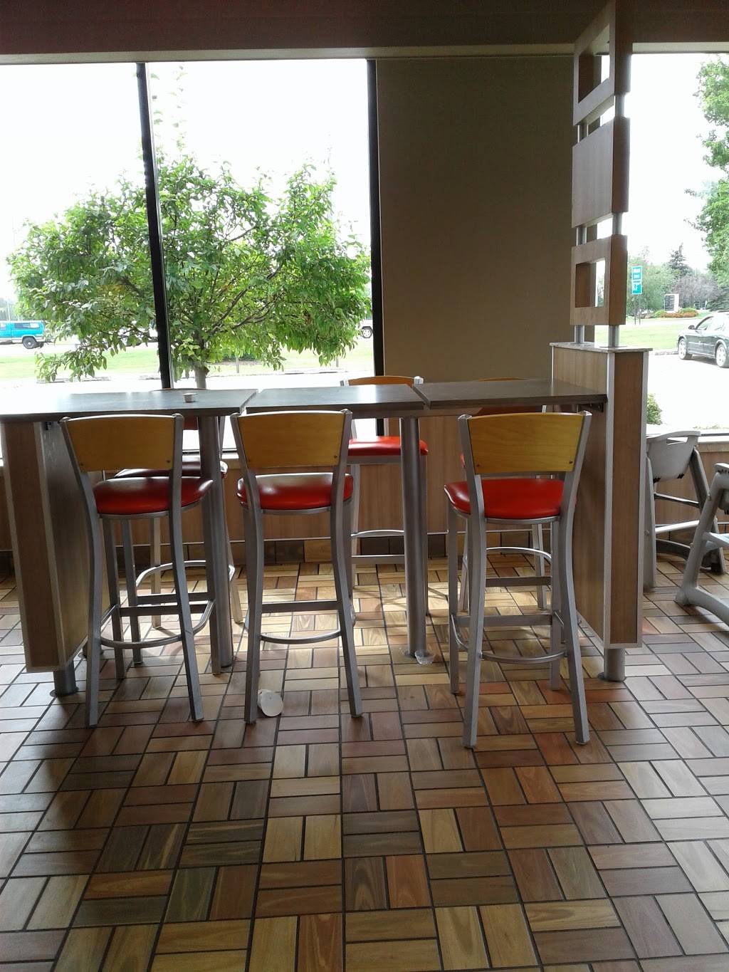Burger King | restaurant | 261 S State St, Zeeland, MI 49464, USA | 6167721307 OR +1 616-772-1307