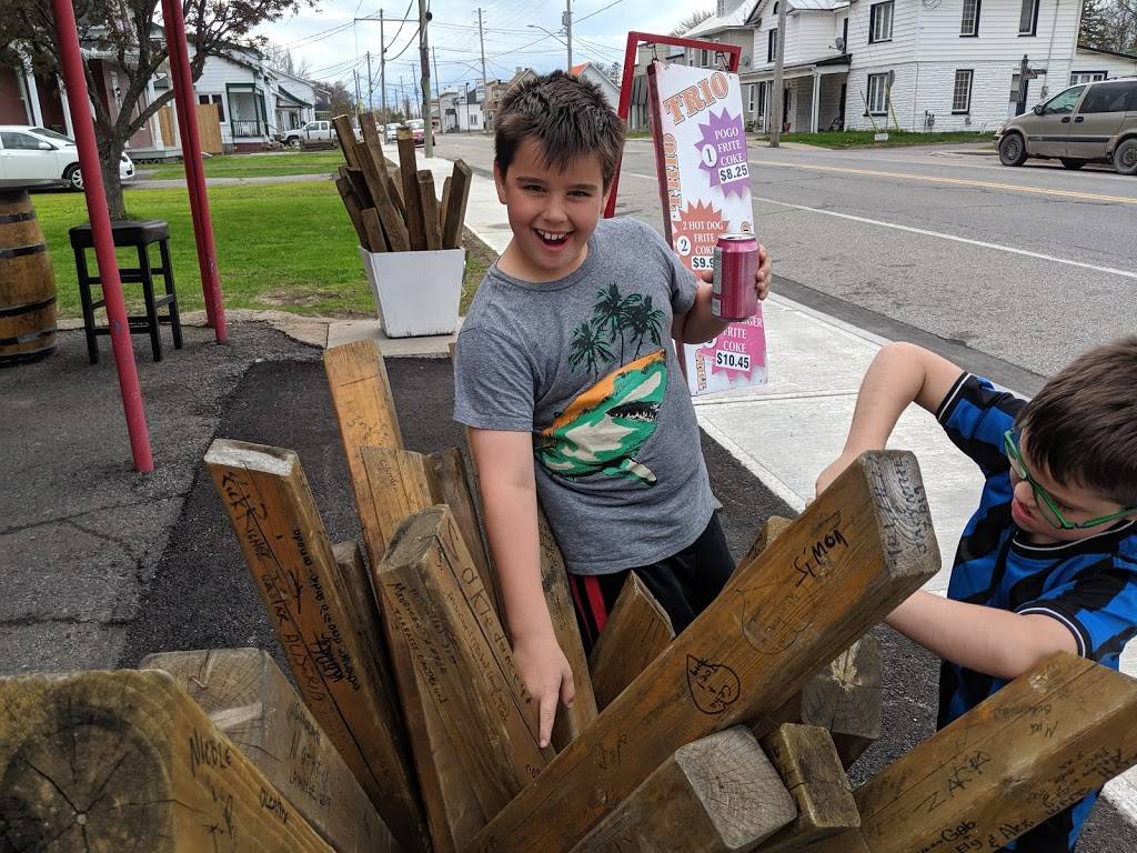 Miss Alfred | restaurant | 143 St-Philippe St, Alfred, ON K0B 1A0, Canada | 6136776079 OR +1 613-677-6079