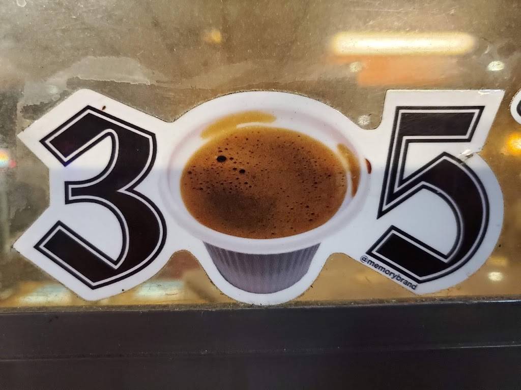 Chicos Restaurant | restaurant | 4070 W 12th Ave, Hialeah, FL 33012, USA | 3055568907 OR +1 305-556-8907