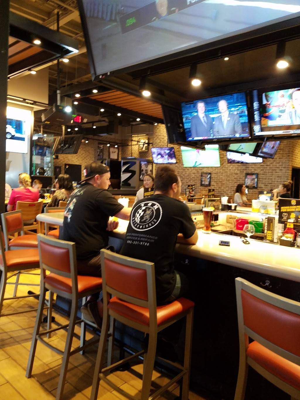 Buffalo Wild Wings | restaurant | 1500 E Village Way, Orange, CA 92865, USA | 7149213105 OR +1 714-921-3105