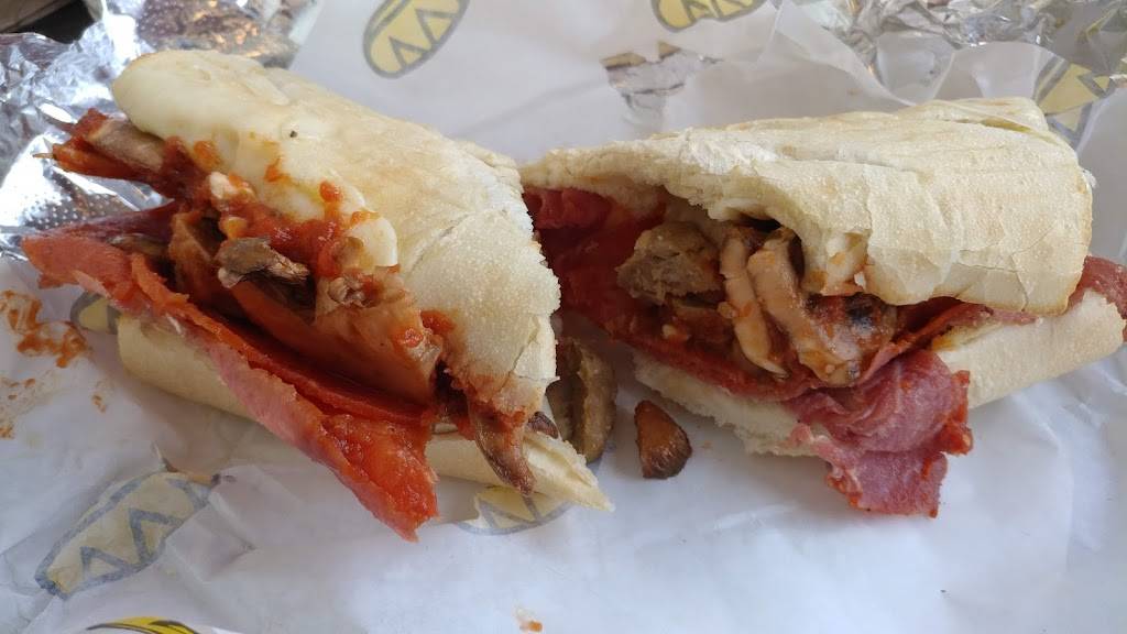 Which Wich Superior Sandwiches | restaurant | 1069 Hamilton Pl Dr, Johnson City, TN 37604, USA | 4239299424 OR +1 423-929-9424