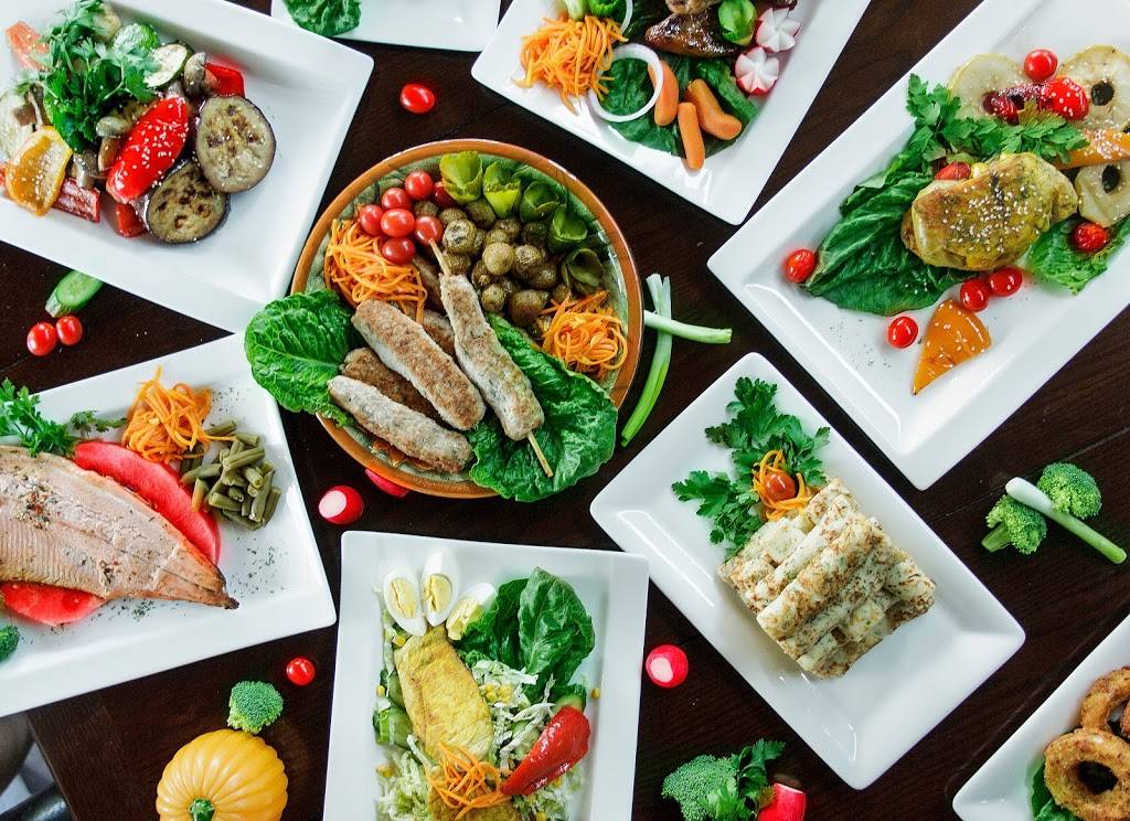 SAVTAs | restaurant | 16775 Yonge St #5, Newmarket, ON L3Y 8J4, Canada | 4164790256 OR +1 416-479-0256