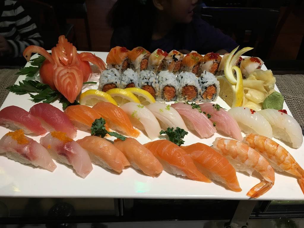 Tsunami | restaurant | 10 Market St, West Chester, PA 19382, USA | 6104303300 OR +1 610-430-3300