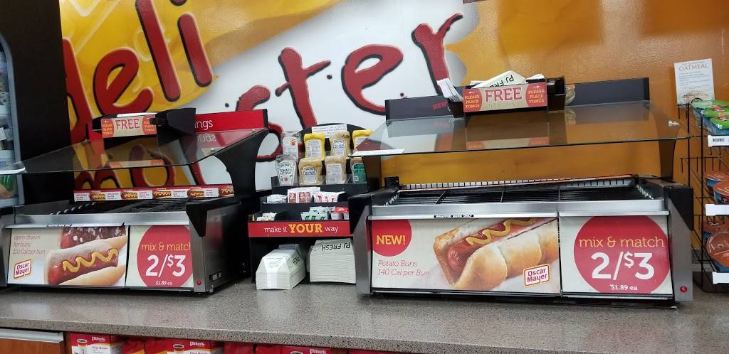 Pilot Travel Center | restaurant | 4440 N McCarty St, Houston, TX 77013, USA | 7136753375 OR +1 713-675-3375