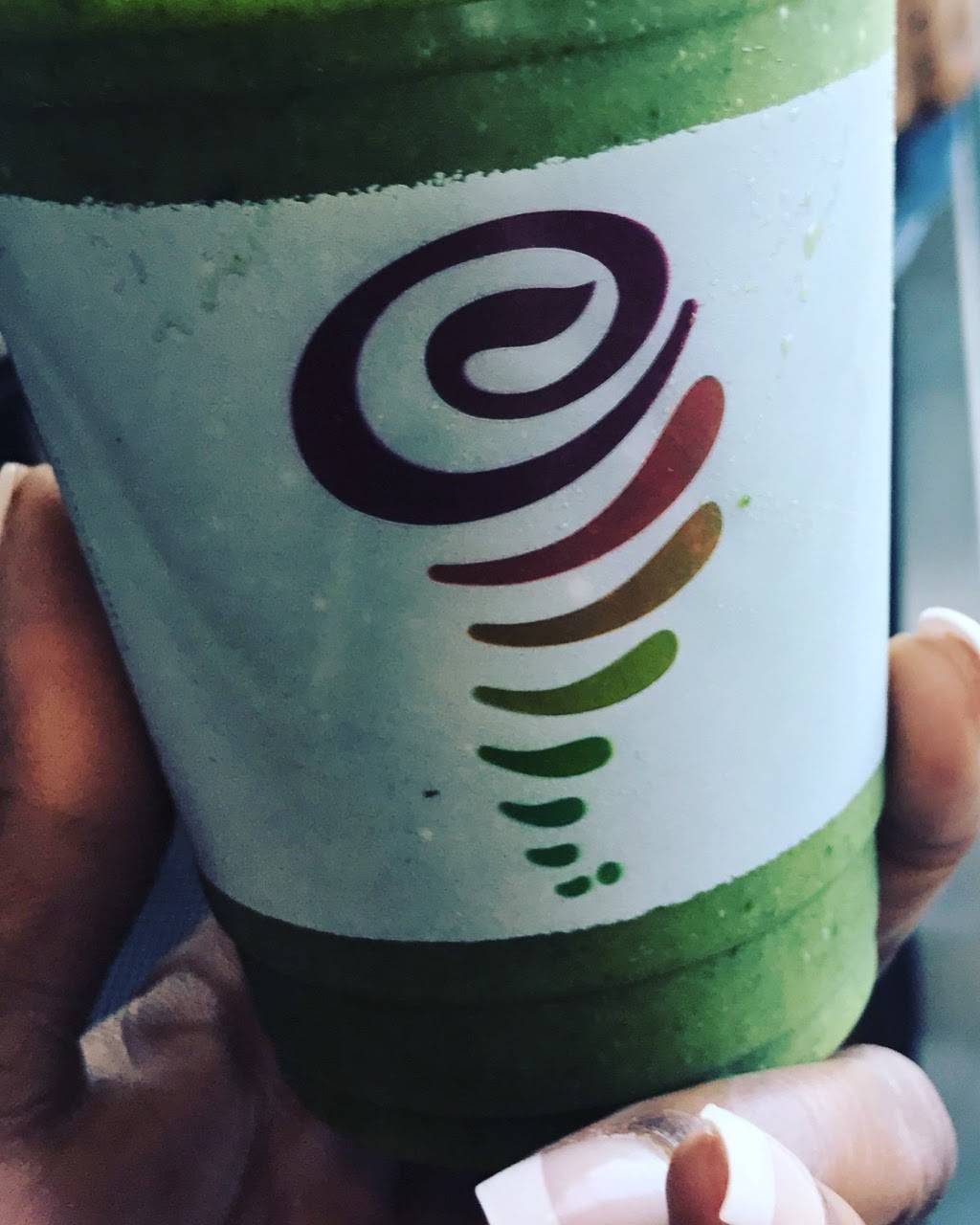 Jamba Juice Cross County Mall | restaurant | 1080 Mall Walk, Yonkers, NY 10704, USA | 9144233279 OR +1 914-423-3279