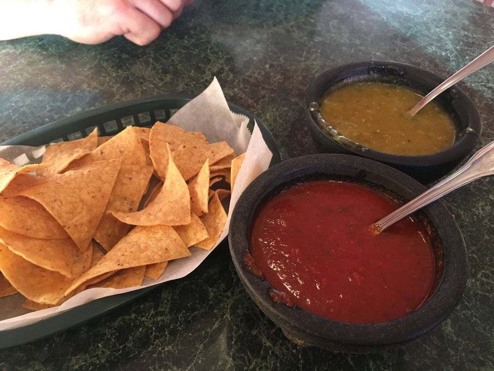 Amigos Pizza & Taco | restaurant | 325 S Schmale Rd, Carol Stream, IL 60188, USA | 6304620660 OR +1 630-462-0660