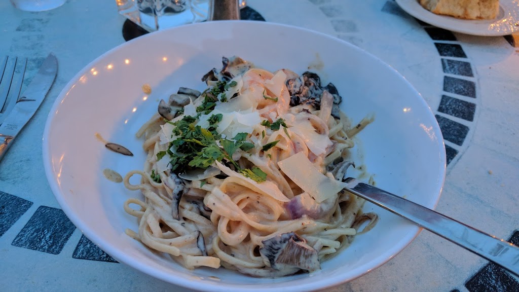 The Montmartre | restaurant | 5412, 127, High St, Morgantown, WV 26505, USA | 3042914222 OR +1 304-291-4222