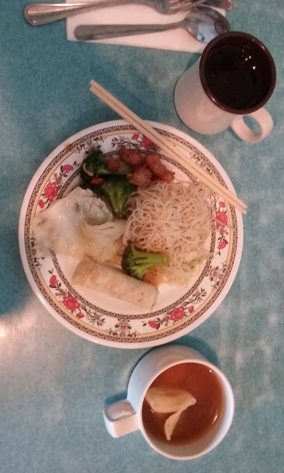 Q Q Buffet | restaurant | Woodfall Dr, Charleston, IL 61920, USA | 2173458838 OR +1 217-345-8838