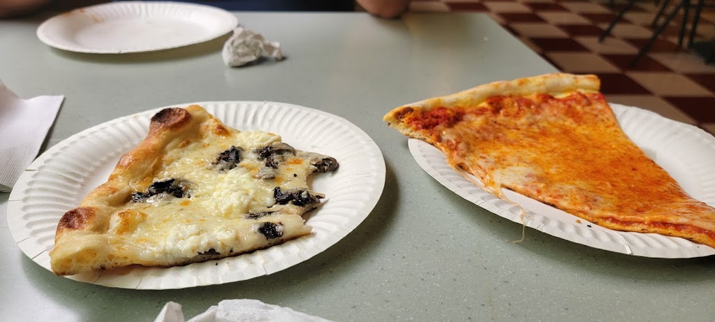 The Friendly | restaurant | 1344 Garnet Ave, San Diego, CA 92109, USA | 8589002420 OR +1 858-900-2420