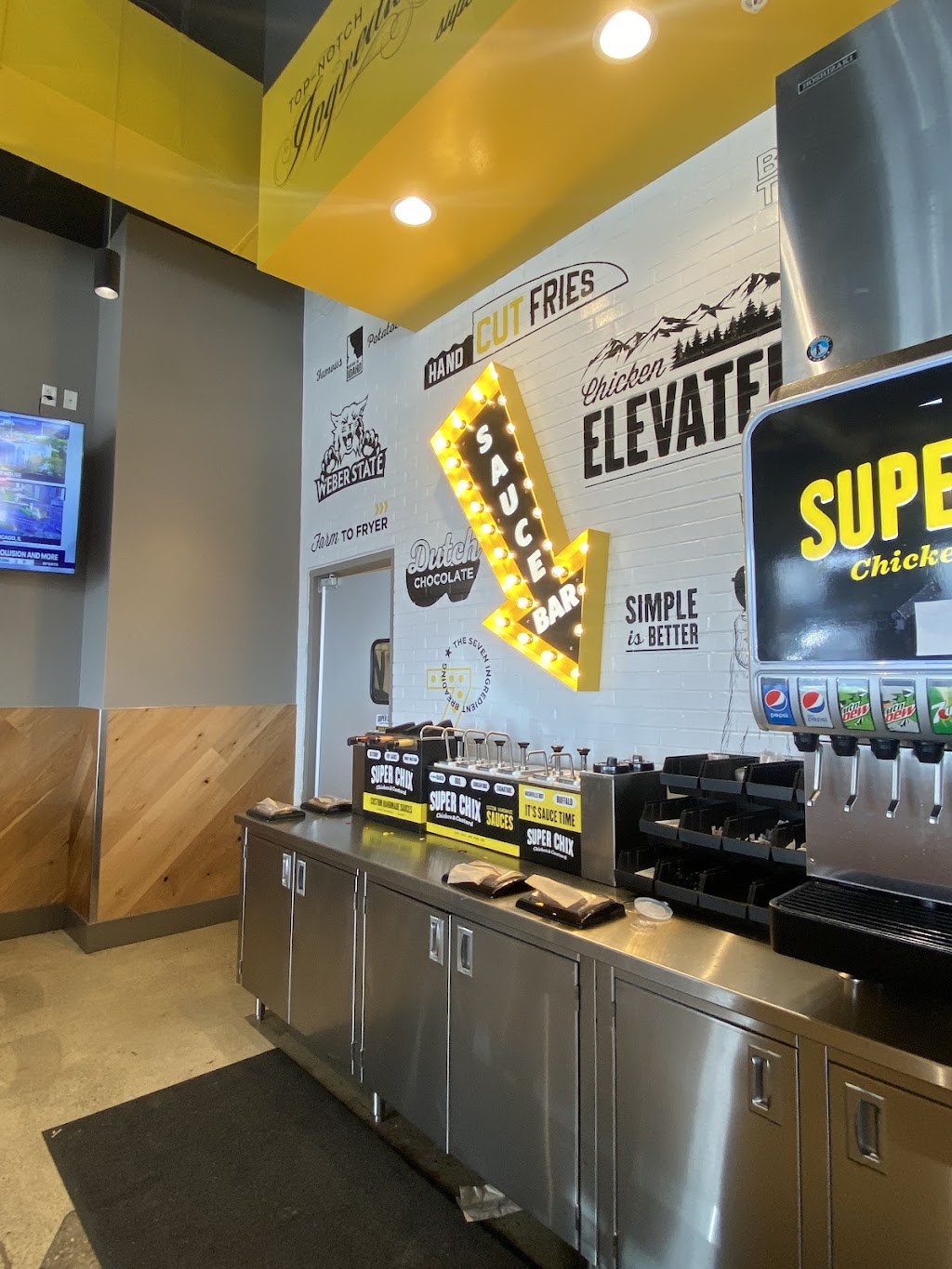 Super Chix - Riverdale, UT | restaurant | 1140 W Riverdale Rd APT G, Riverdale, UT 84405, USA | 8016053641 OR +1 801-605-3641