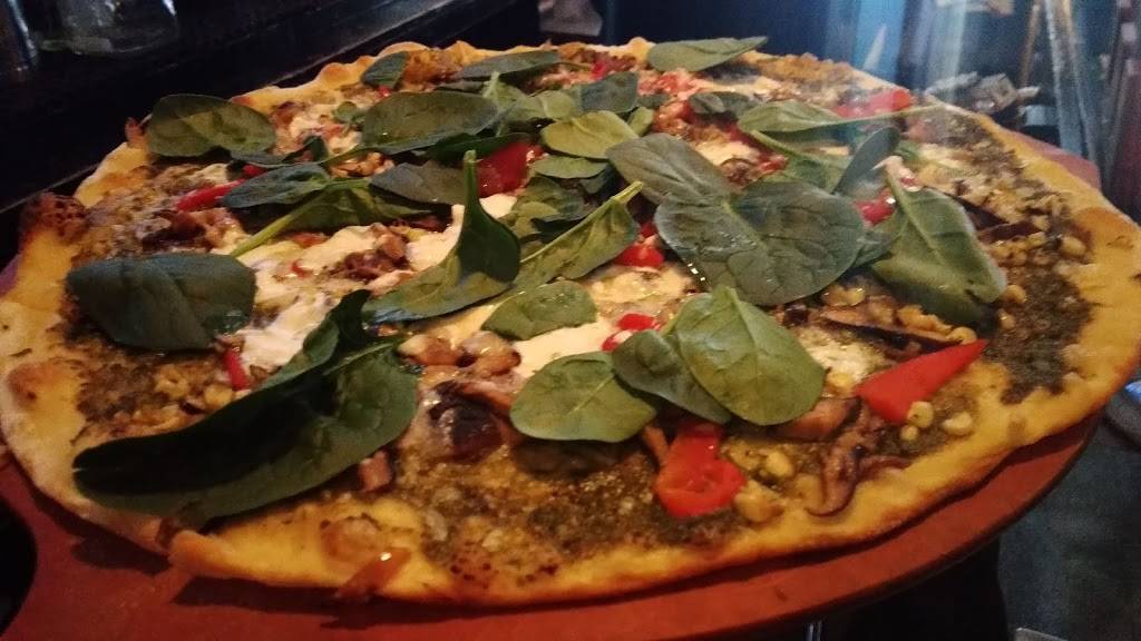 Smiths Restaurant & Bar | restaurant | 39 S 19th St, Philadelphia, PA 19103, USA | 2675462669 OR +1 267-546-2669