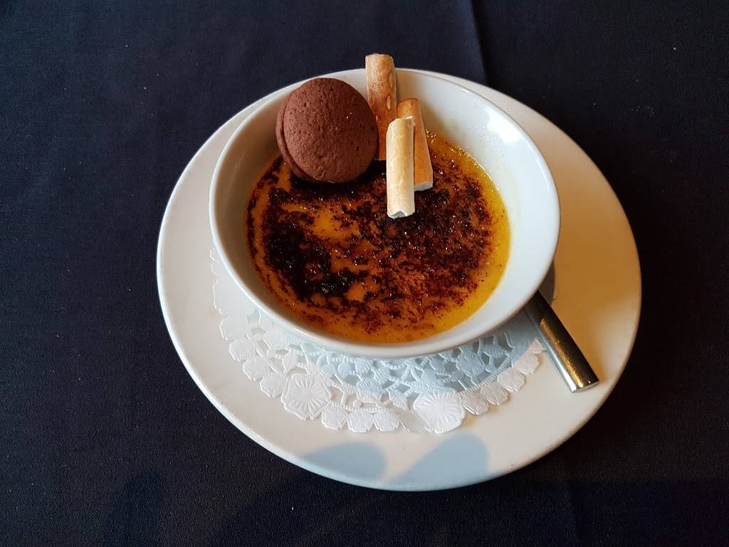 47e Parallèle | restaurant | 333 Rue Jacques-Parizeau, Québec, QC G1R 5G2, Canada | 4186924747 OR +1 418-692-4747