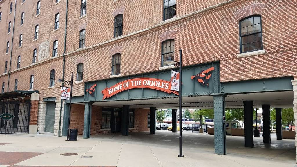 Dempseys Brew Pub and Restaurant | restaurant | 333 W Camden St, Baltimore, MD 21201, USA | 4108437901 OR +1 410-843-7901