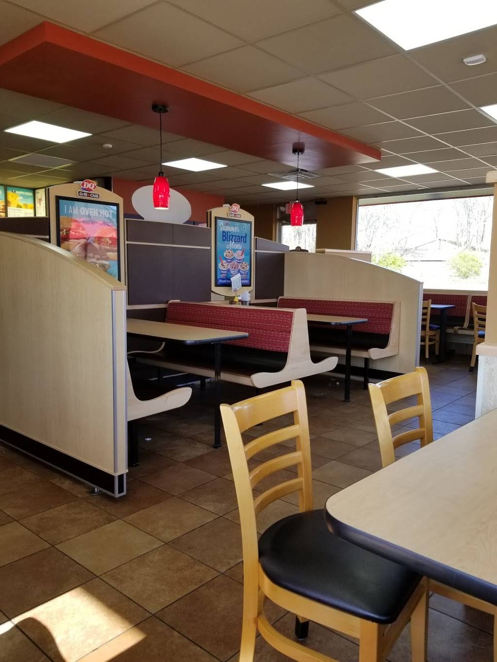 Dairy Queen | restaurant | 1930 E Southport Rd, Southport, IN 46227, USA | 3177831309 OR +1 317-783-1309