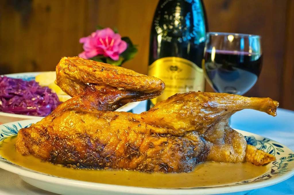 The Bavarian Inn Restaurant | restaurant | 325 W Van Buren, Eureka Springs, AR 72632, USA | 4792538128 OR +1 479-253-8128