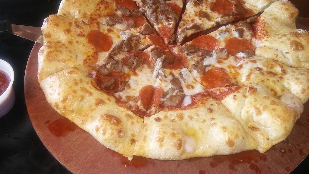 Pizza Hut | meal delivery | 1053 Brookway Blvd, Brookhaven, MS 39601, USA | 6018331659 OR +1 601-833-1659