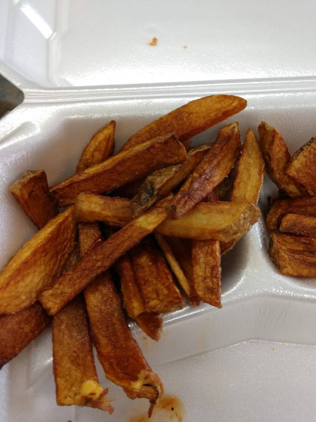 In And Out BBQ | restaurant | 1 N Main St, Winchester, KY 40391, USA | 8595533936 OR +1 859-553-3936