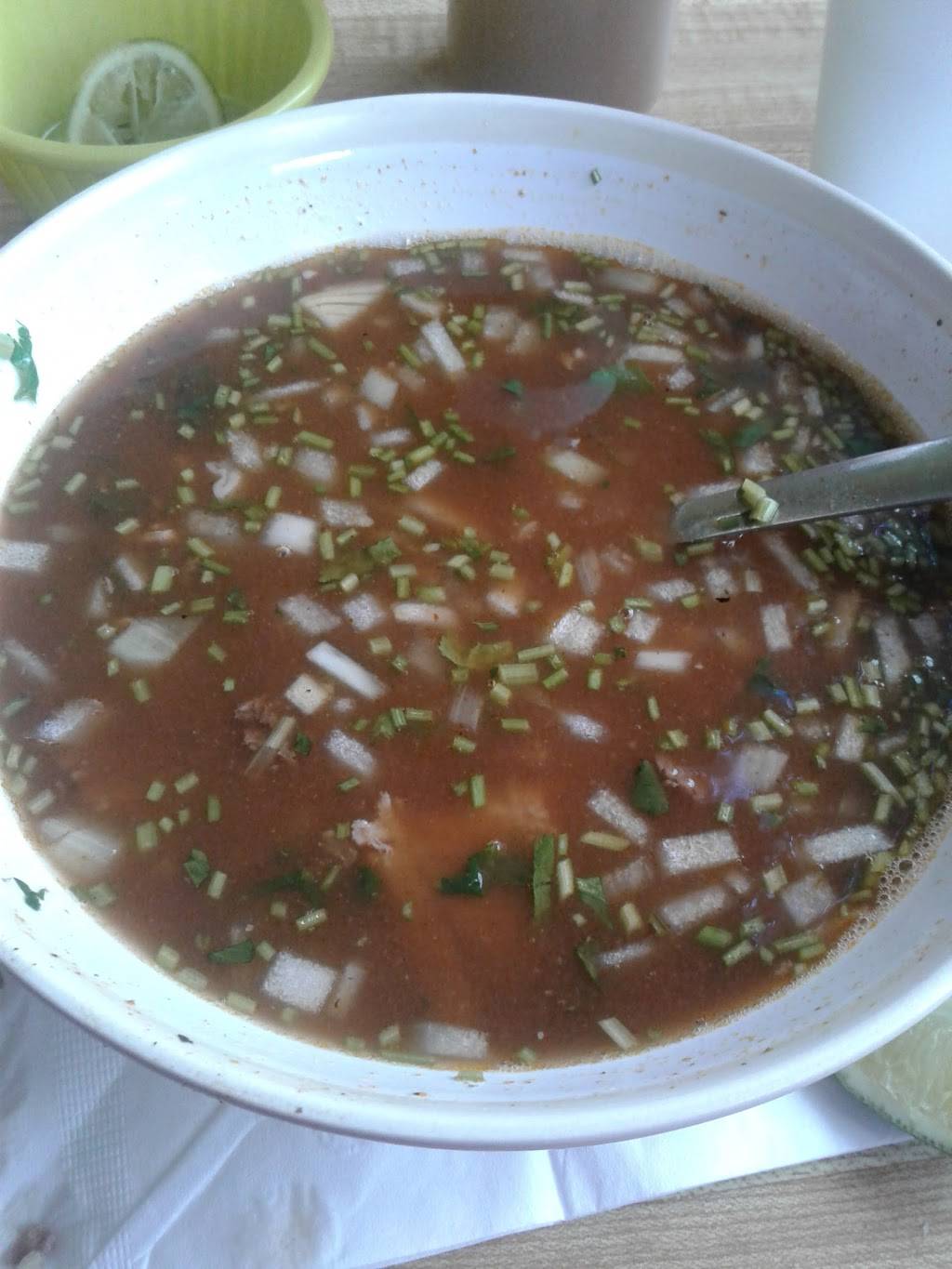 Birrieria LOPEZ | restaurant | 2705 W 59th St, Chicago, IL 60629, USA | 7734769026 OR +1 773-476-9026