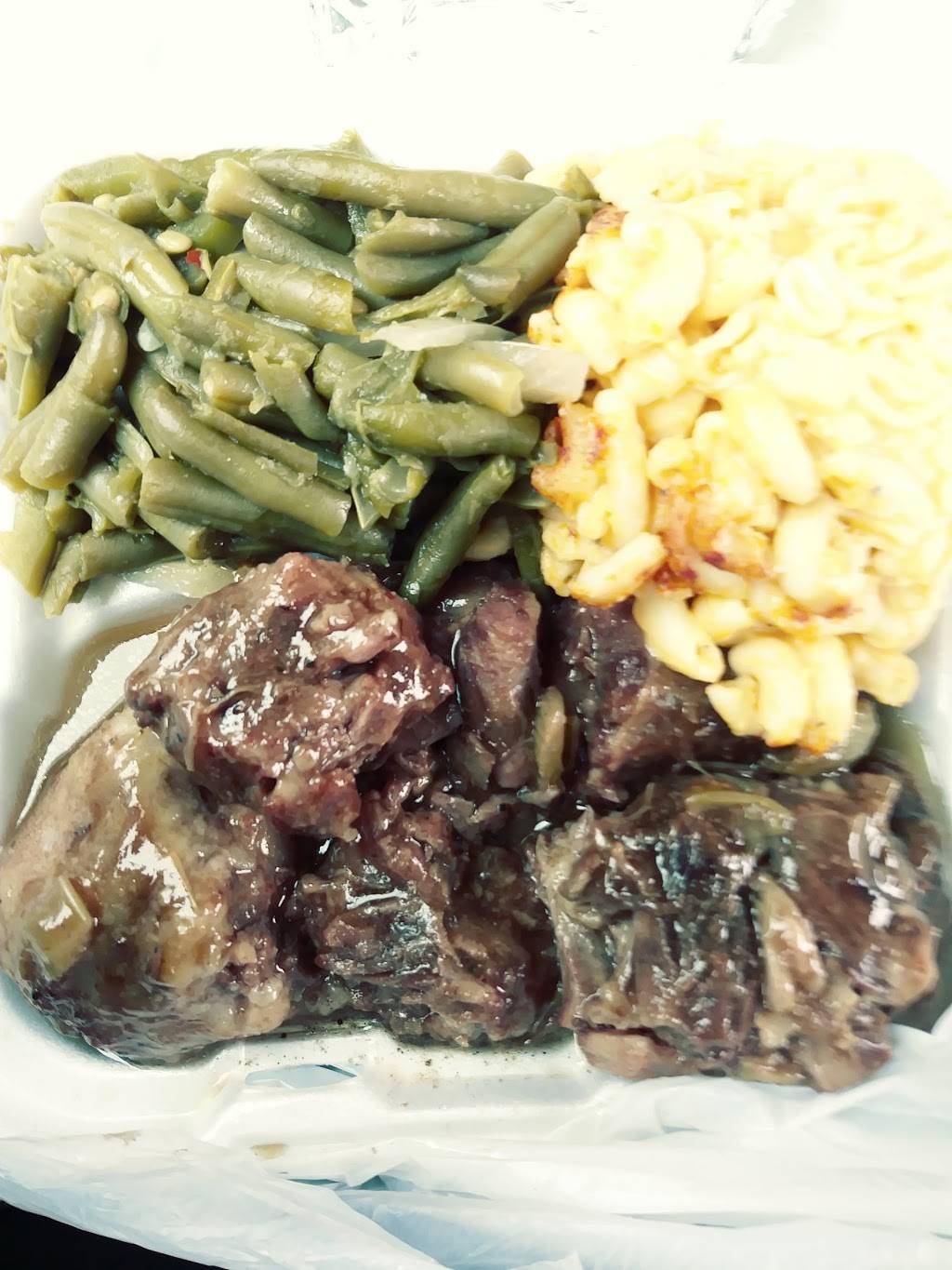 Motor City Soul Food | restaurant | 24790 Greenfield Rd, Oak Park, MI 48237, USA | 2489684444 OR +1 248-968-4444