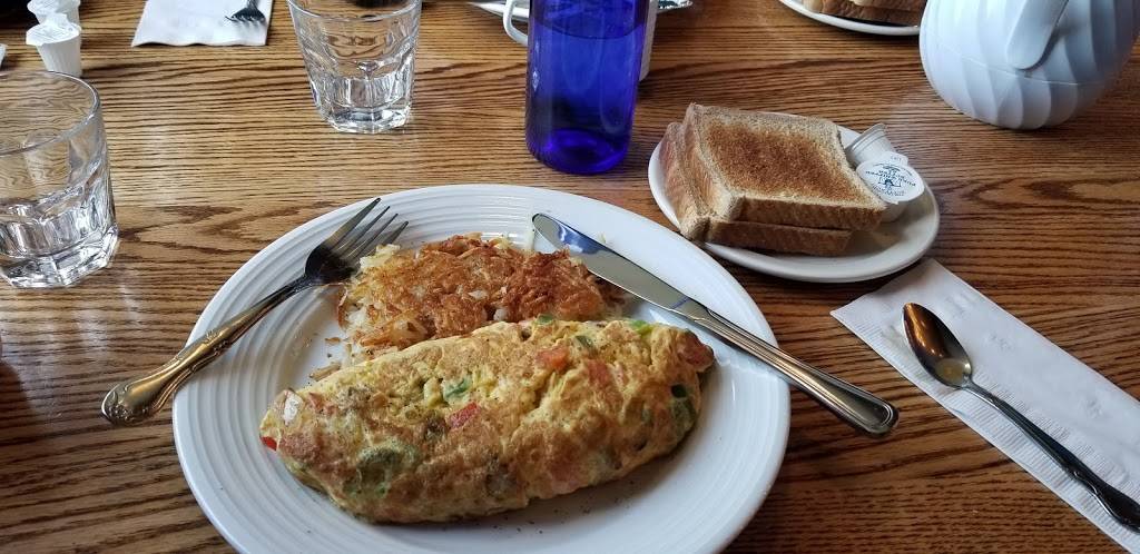 The Mirage Restaurant | restaurant | 10255 W Irving Park Rd, Schiller Park, IL 60176, USA | 8476714230 OR +1 847-671-4230