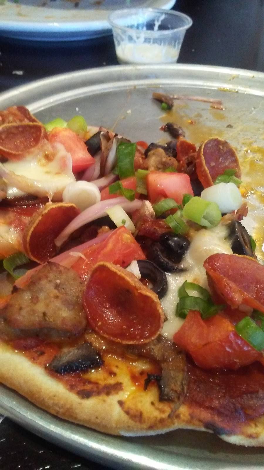 Round Table Pizza-Wings-Brew | meal delivery | 3601 Pelandale Ave Suite 101, Modesto, CA 95356, USA | 2097020855 OR +1 209-702-0855