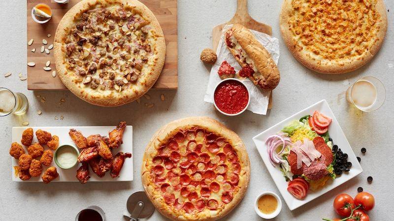 Romeos Pizza | meal takeaway | 54594 N Ironwood Rd, South Bend, IN 46635, USA | 5742715600 OR +1 574-271-5600