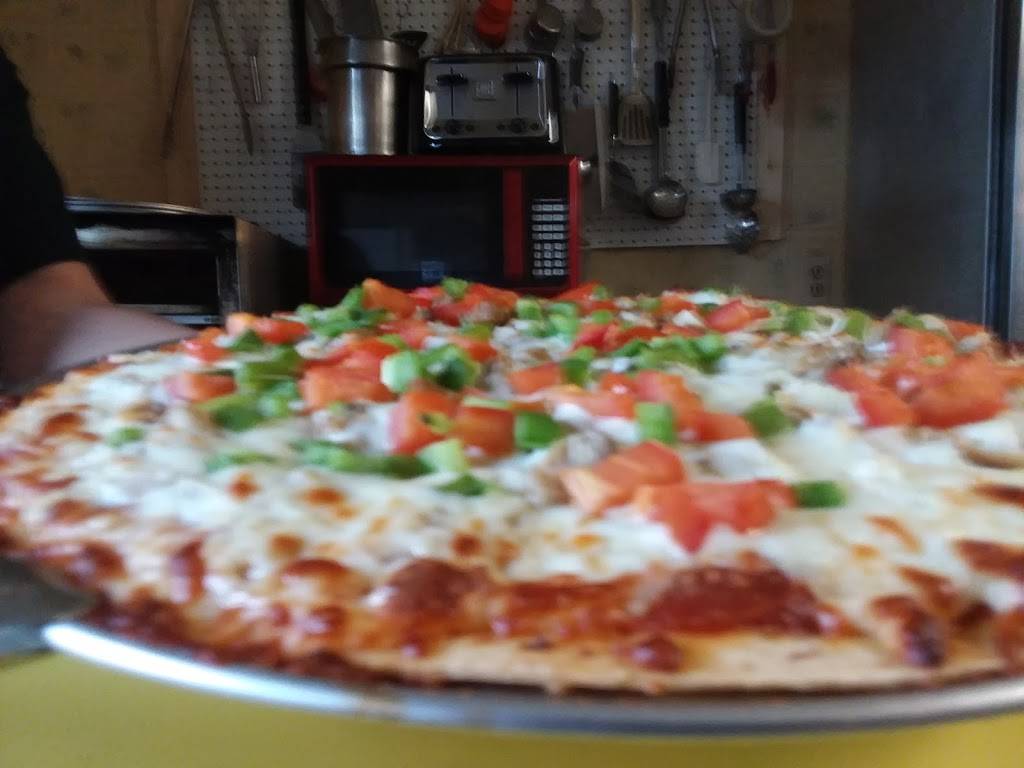 Happy Daze | restaurant | W10088 US-8, Kennan, WI 54537, USA | 7154742409 OR +1 715-474-2409