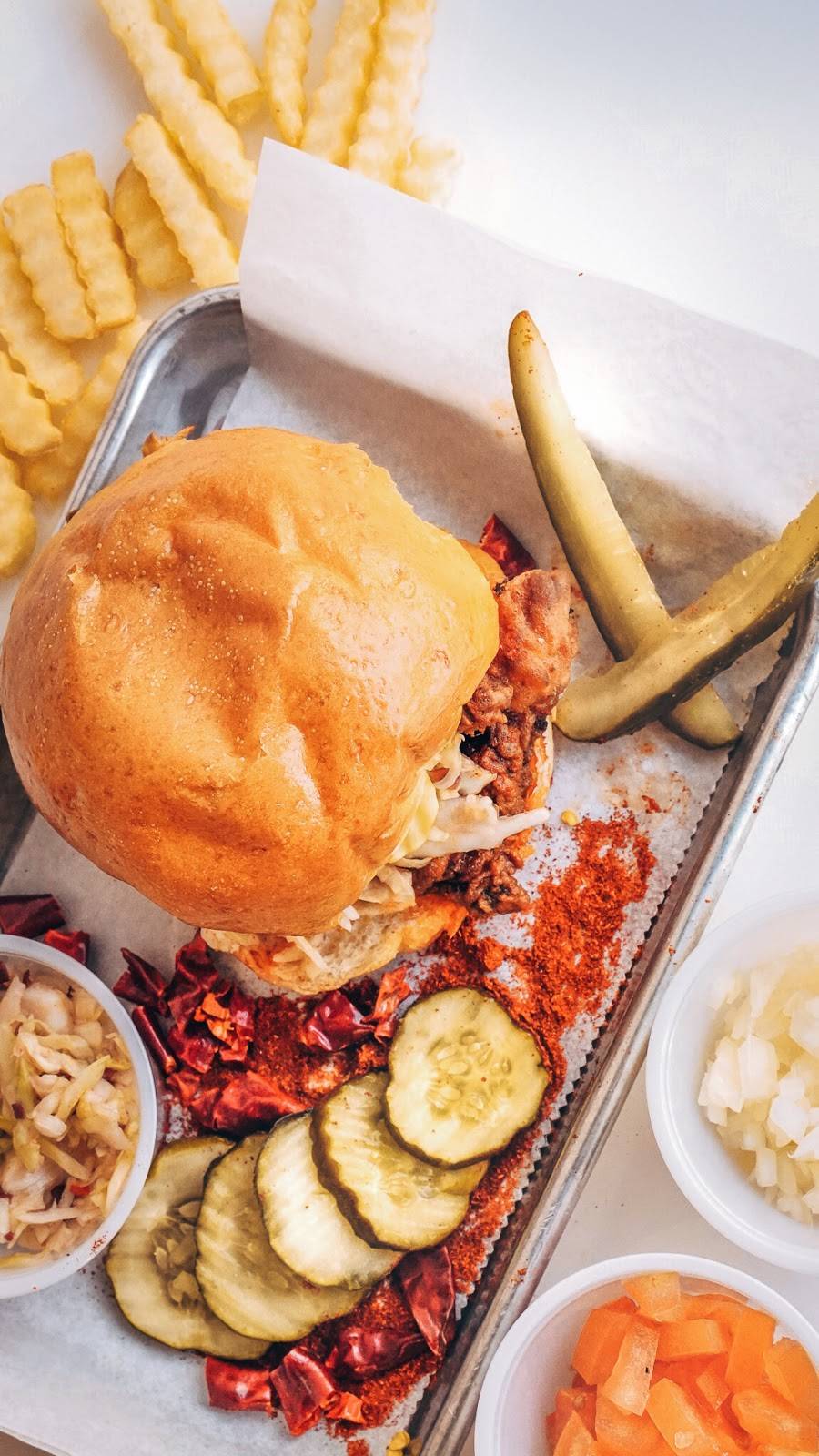 Howdy | restaurant | 625 E Green St, Champaign, IL 61820, USA | 2176071548 OR +1 217-607-1548