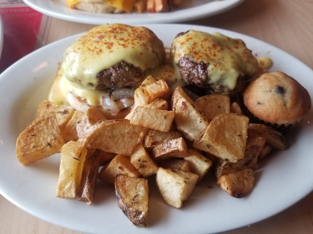 RP Tracks Restaurant & Bar | restaurant | 3547 Walker Ave, Memphis, TN 38111, USA | 9013271471 OR +1 901-327-1471