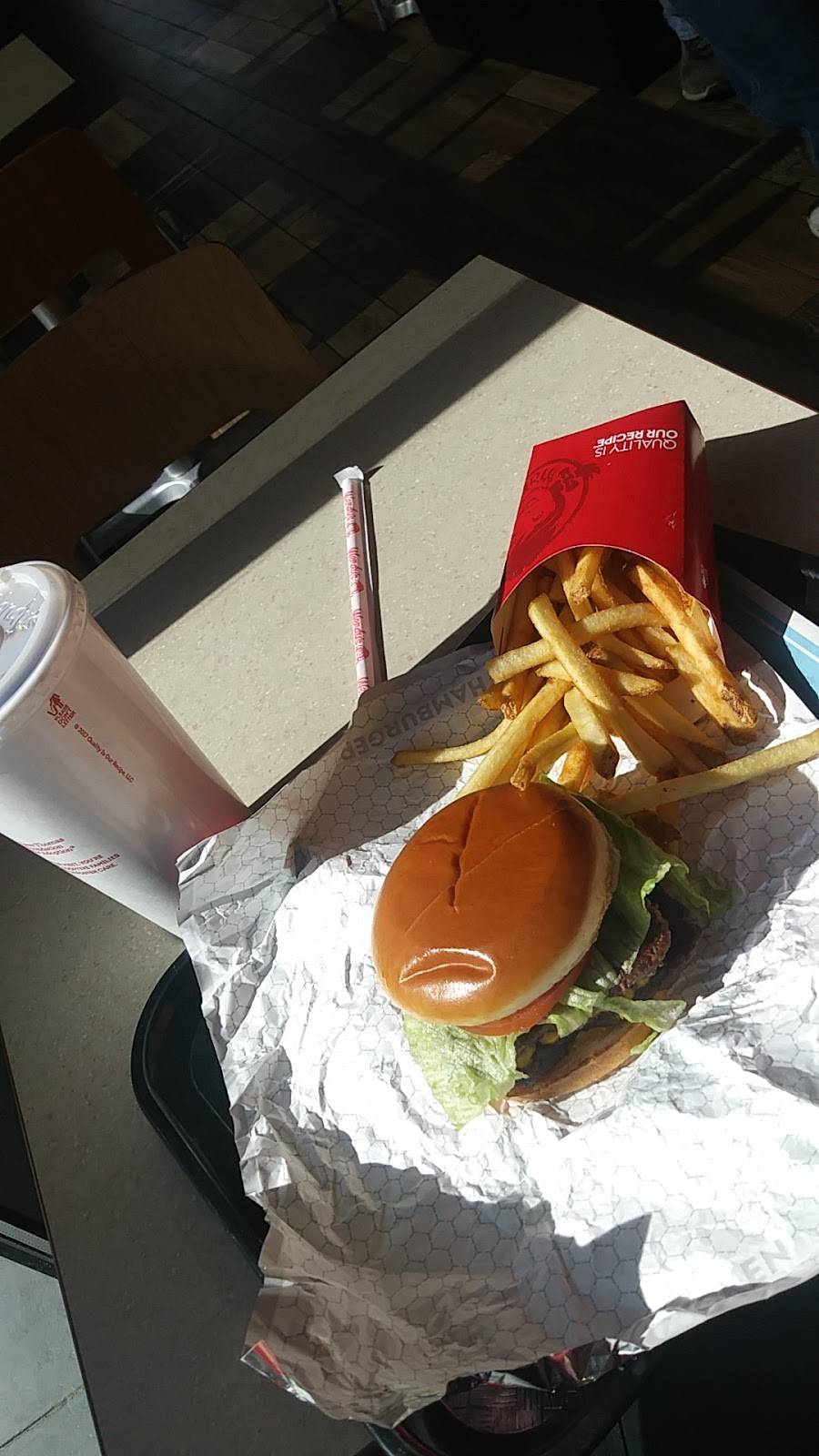 Wendys | restaurant | 9307 Potranco Rd, San Antonio, TX 78251, USA | 2106477818 OR +1 210-647-7818