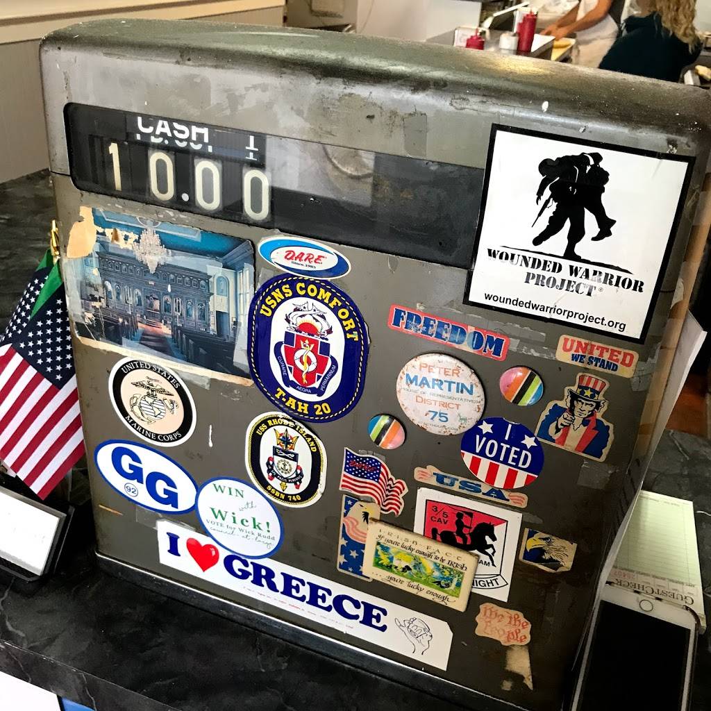 Mels Cafenio | restaurant | 25 Broadway, Newport, RI 02840, USA | 4018496420 OR +1 401-849-6420