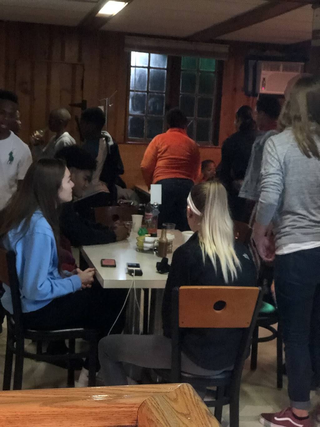 Caribbean Breeze LLC | restaurant | 3441 Columbia Ave, Lancaster, PA 17603, USA | 7178265304 OR +1 717-826-5304