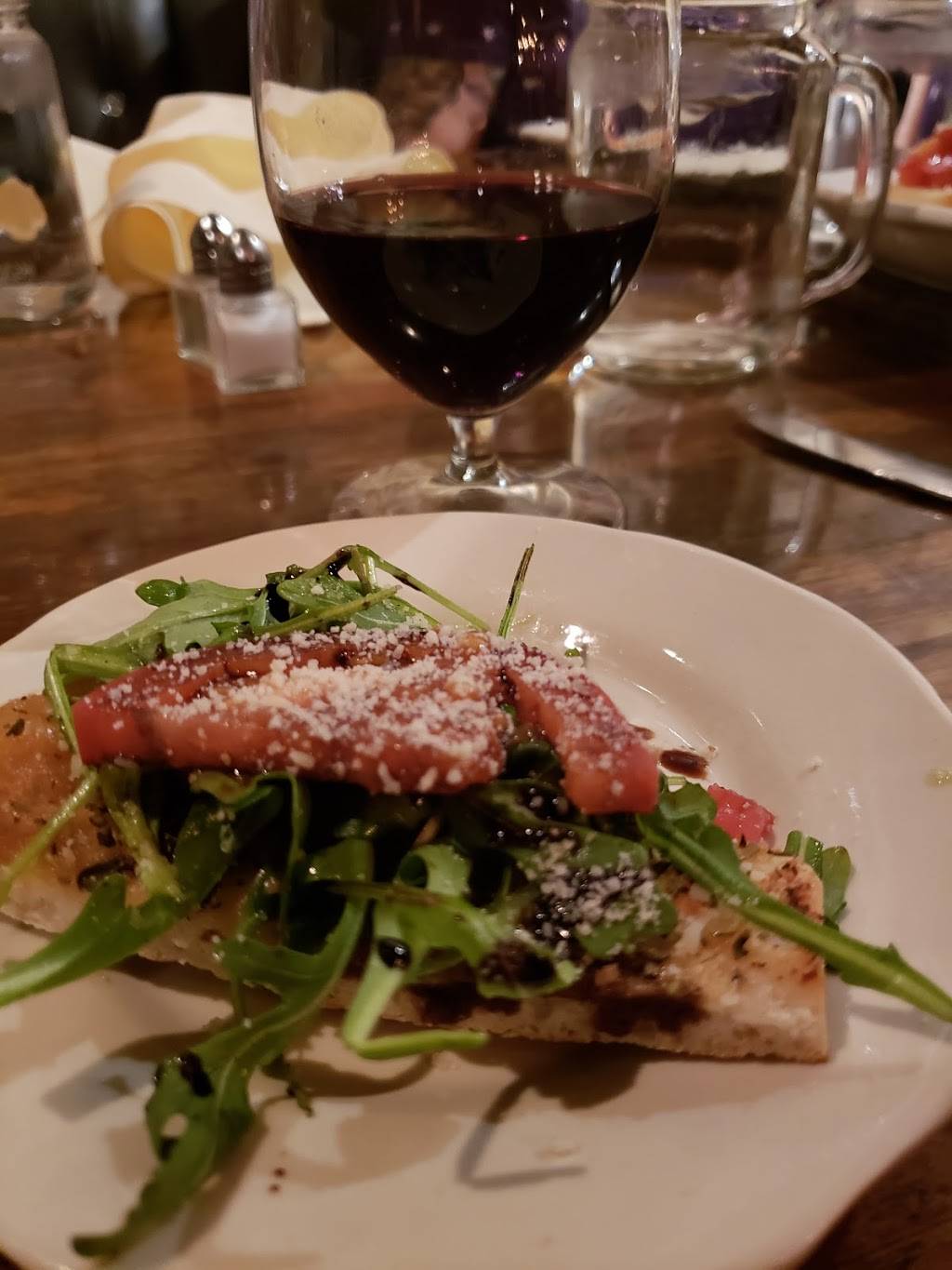 Zesti | restaurant | 130 E Capitol Dr, Hartland, WI 53029, USA | 2623673333 OR +1 262-367-3333