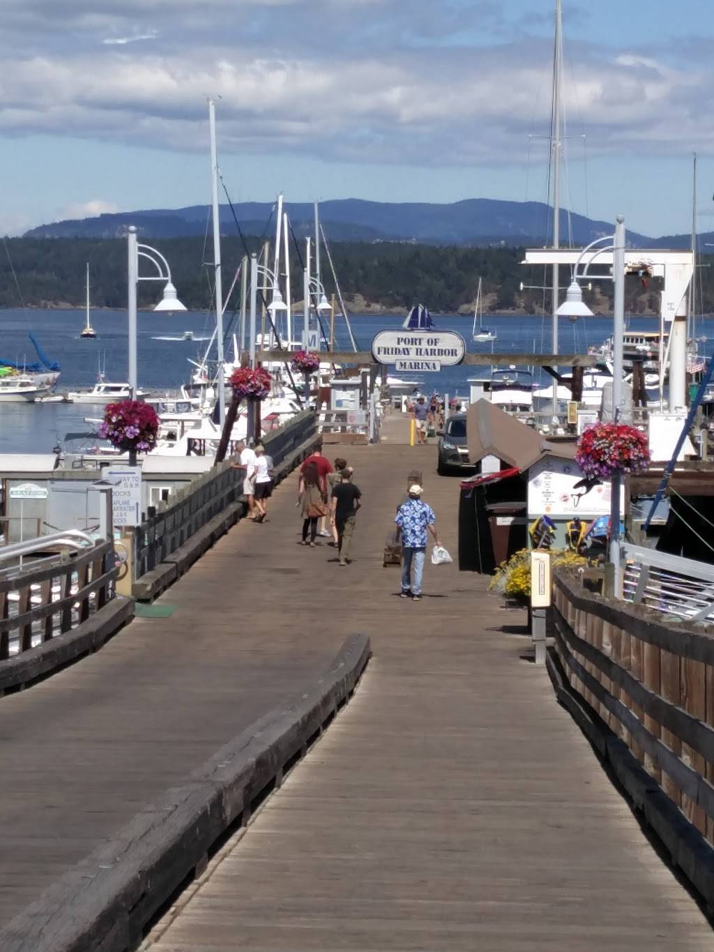 China Pearl Restaurant | restaurant | 51 Spring St, Friday Harbor, WA 98250, USA | 3603785254 OR +1 360-378-5254