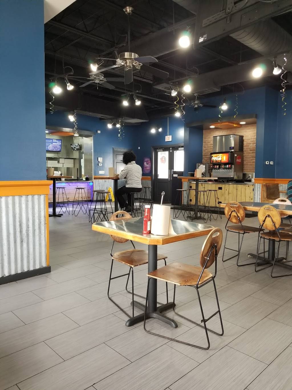 Catfish Station | restaurant | 1706, 8110 Kirby Dr, Houston, TX 77054, USA | 7136644445 OR +1 713-664-4445