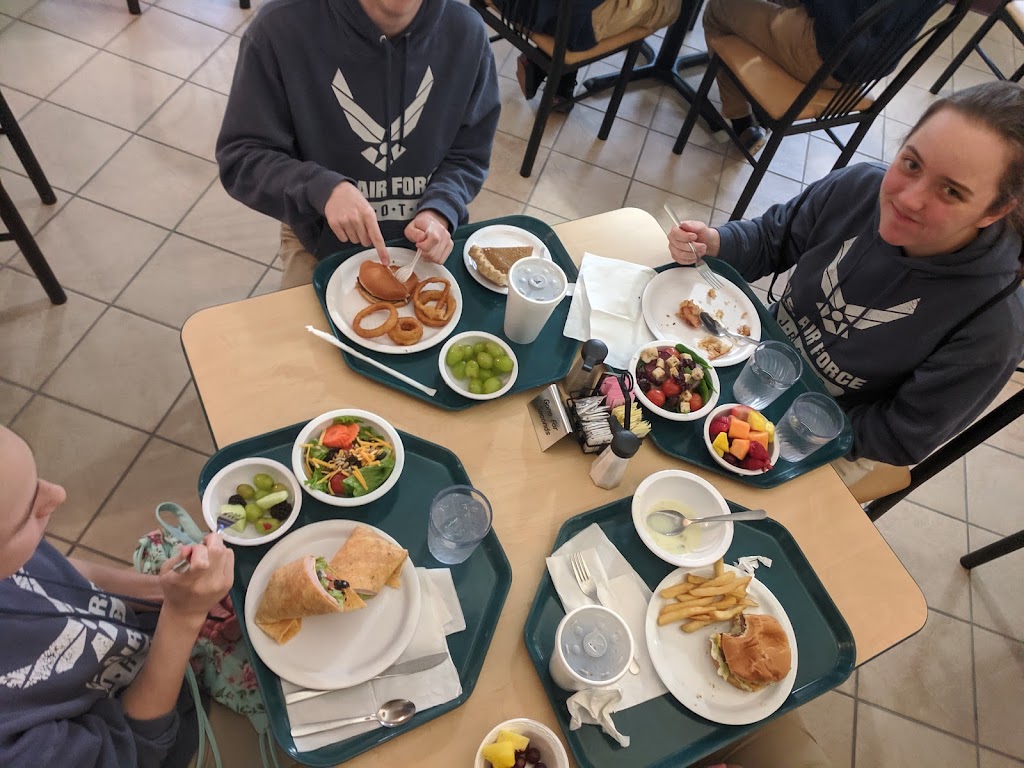 The Reef | restaurant | 313 Cody Ave, Hurlburt Field, FL 32544, USA | 8508847725 OR +1 850-884-7725