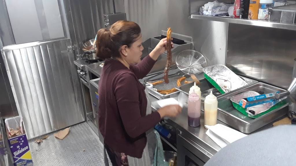 Churros Los Cuates | restaurant | 1526 S King St, Santa Ana, CA 92704, USA | 7149138458 OR +1 714-913-8458