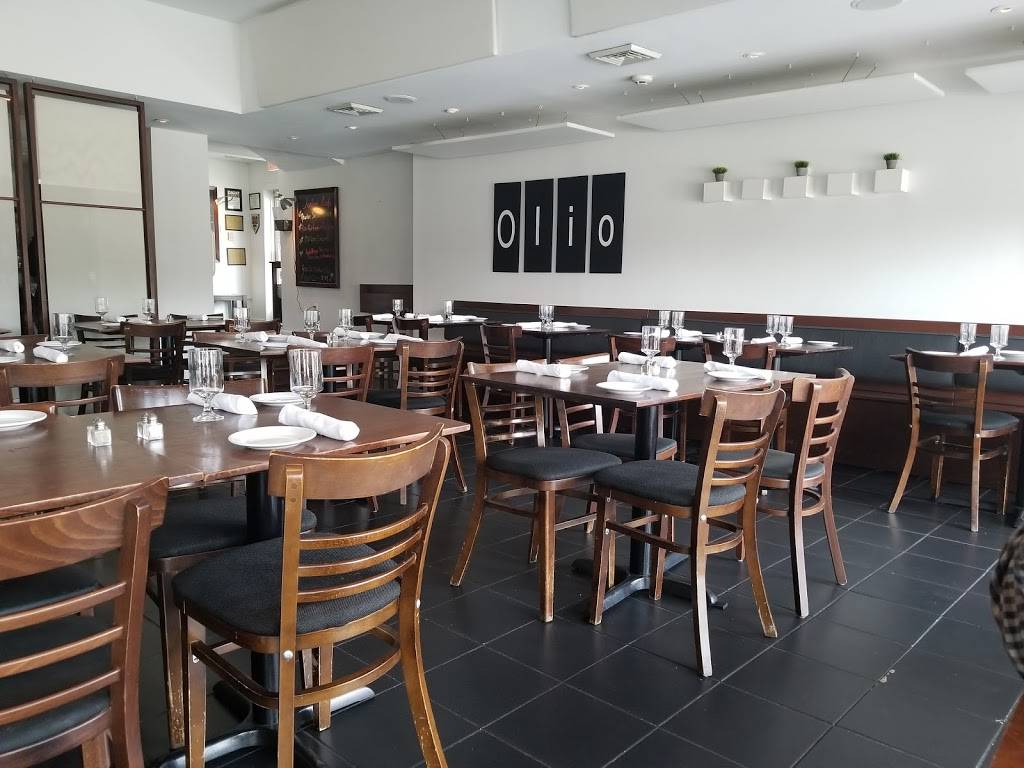 Olio Restaurant & Bar | restaurant | 33 Kings Hwy, Groton, CT 06340, USA | 8604456546 OR +1 860-445-6546