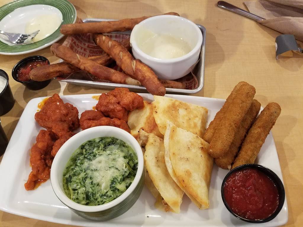 Applebees Grill + Bar | restaurant | 89 Elliot Dr, Lebanon, VA 24266, USA | 2768894637 OR +1 276-889-4637