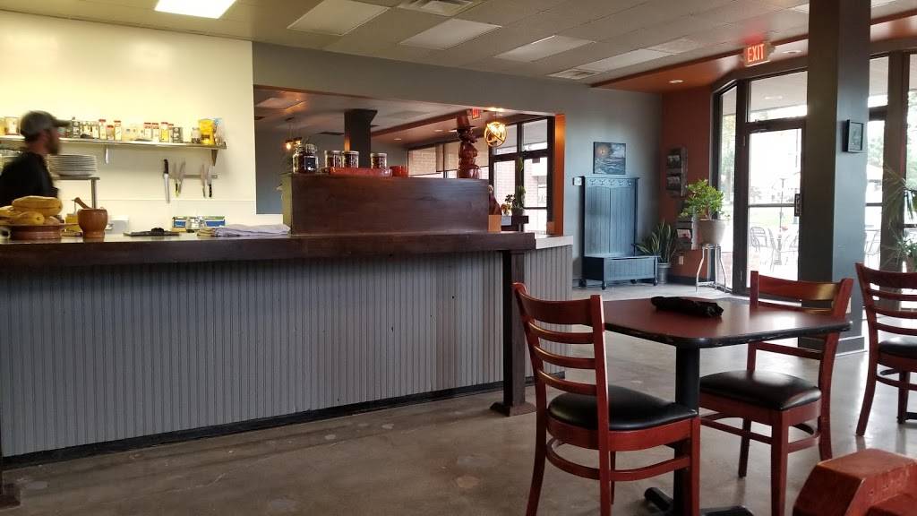 Keepers Quarters | restaurant | 817 S Illinois Ave, Carbondale, IL 62901, USA | 6185290990 OR +1 618-529-0990