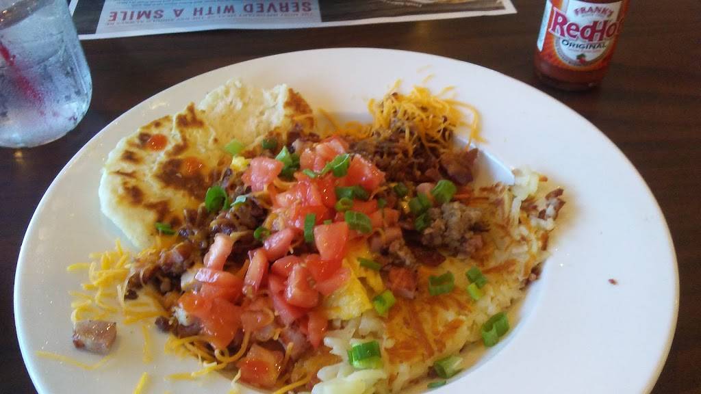 Bob Evans | meal takeaway | 2299 E State St, Salem, OH 44460, USA | 3303370600 OR +1 330-337-0600